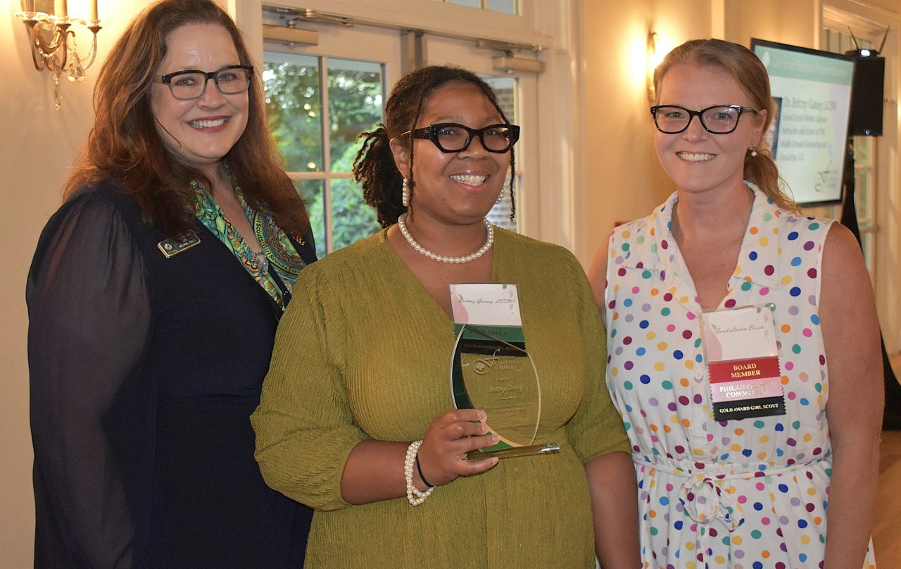 Tracy Keller, Brittny Gainey, Sarah Linden-Brooks