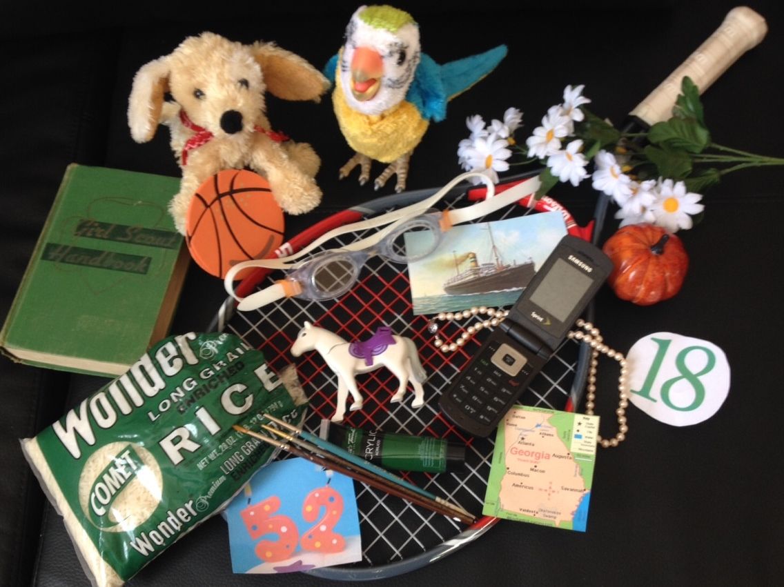 Sample items for playing Kim's Game - Juliette Low Edition